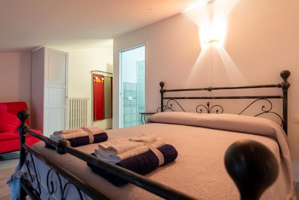 B & B L'Abbraccio Agnone Bagian luar foto